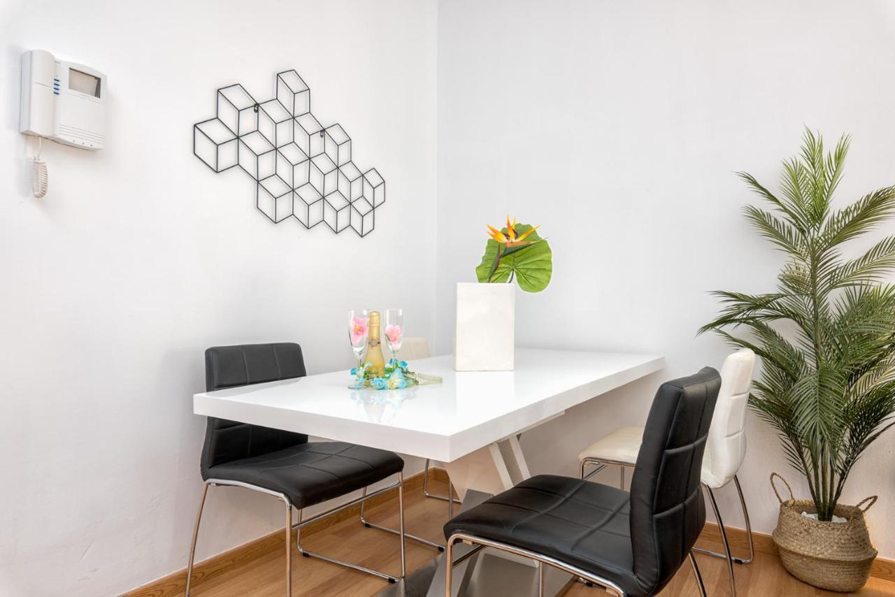 Apartament Atico Con Terraza Ac 1Hab En El Centro Y Piscina Comunitaria Malaga Zewnętrze zdjęcie