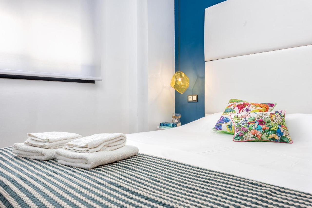 Apartament Atico Con Terraza Ac 1Hab En El Centro Y Piscina Comunitaria Malaga Zewnętrze zdjęcie